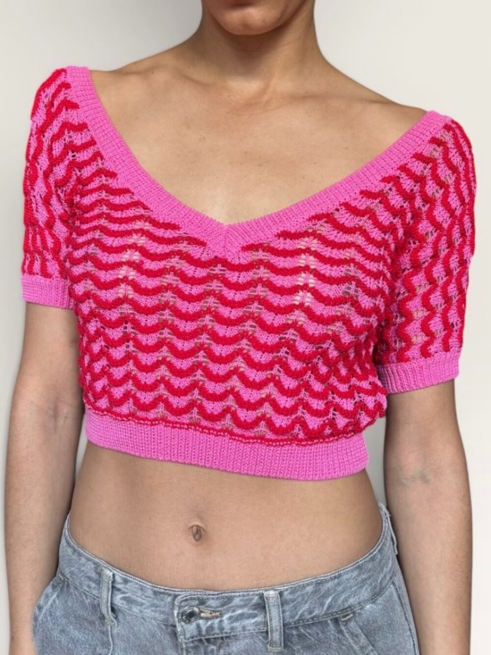 Zara Off-Shoulder Cropped Knit Sweater Boho-Chic Hot Pink + Red Small